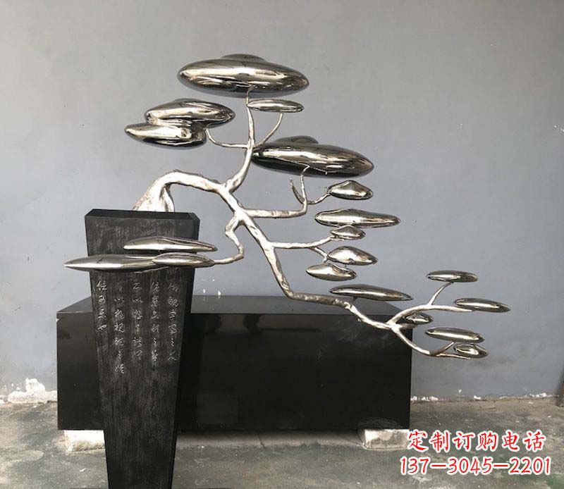 大连不锈钢迎客松雕塑雕塑带来的美丽