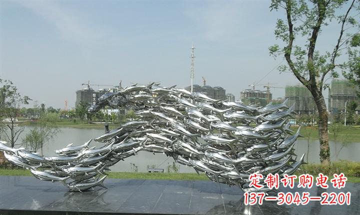 大连精美动物雕塑点缀不锈钢鱼群公园