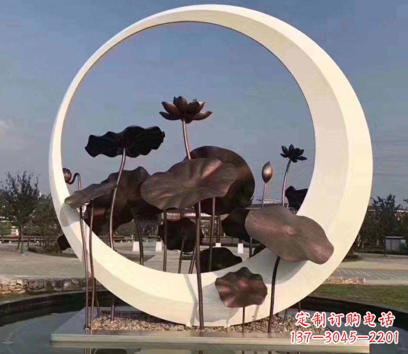 大连环绕荷香不锈钢圆环雕塑