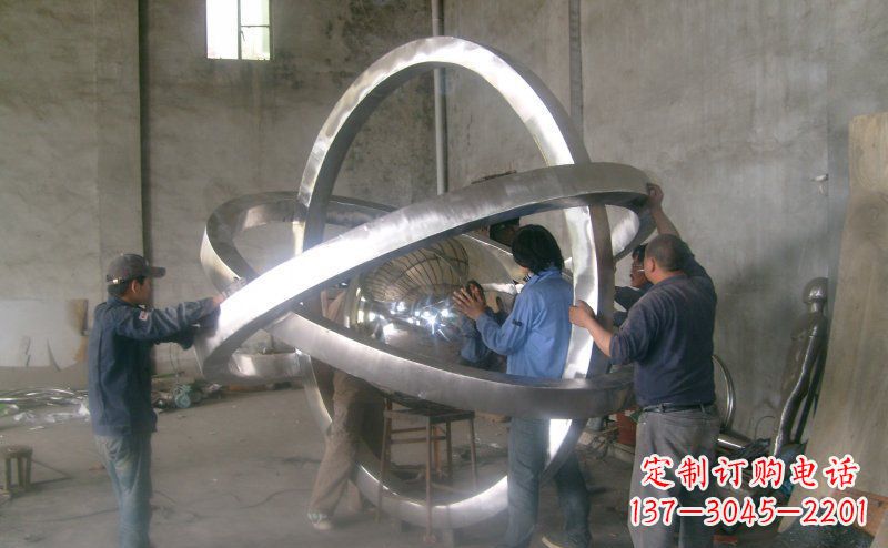大连不锈钢圆环雕塑——艺术之美