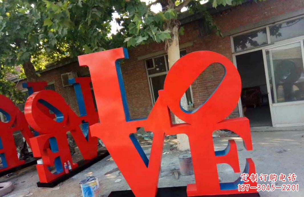 大连不锈钢字母景观雕塑