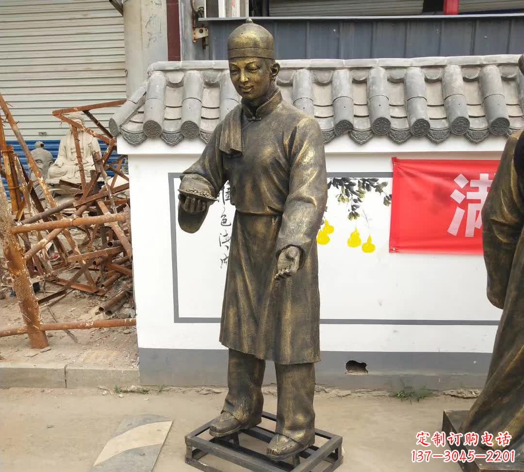 大连传承百年店小二铜雕