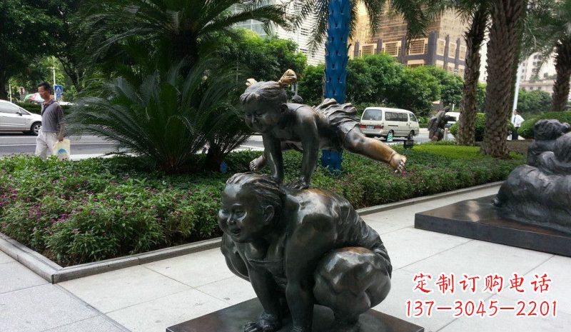 大连精美山羊雕塑,点缀步行街