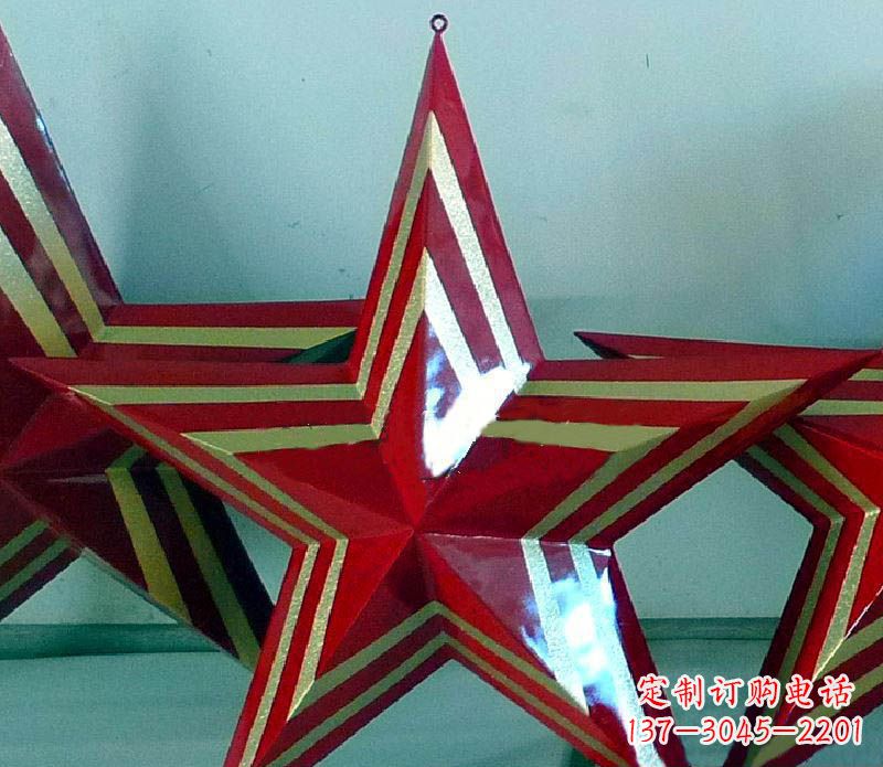 大连部队的荣耀五角星雕塑