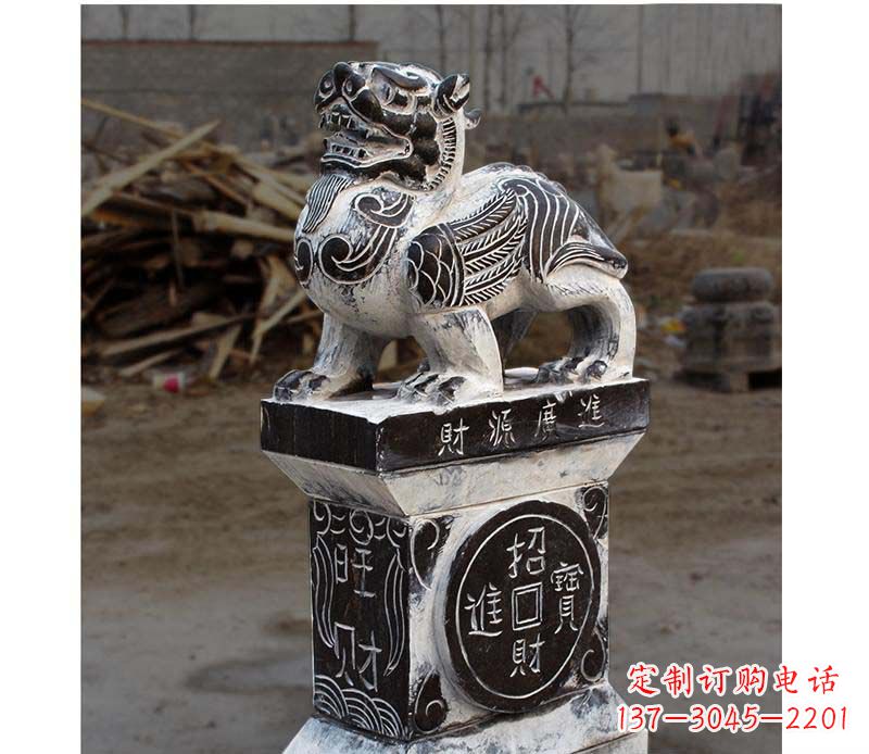大连门墩雕塑财源广进的象征