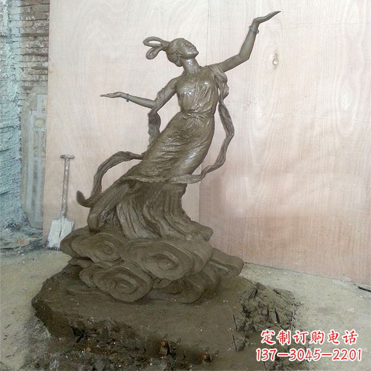 大连“传说中的嫦娥——嫦娥雕塑”