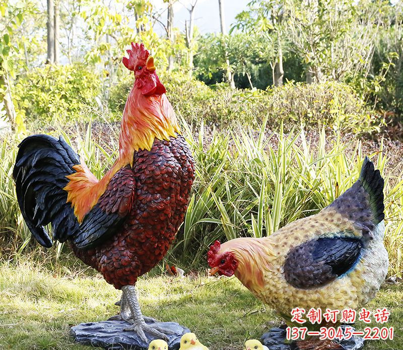 大连厂家直销户外园林树脂仿真公鸡母鸡 装饰品雕塑 玻璃钢绿化雕塑