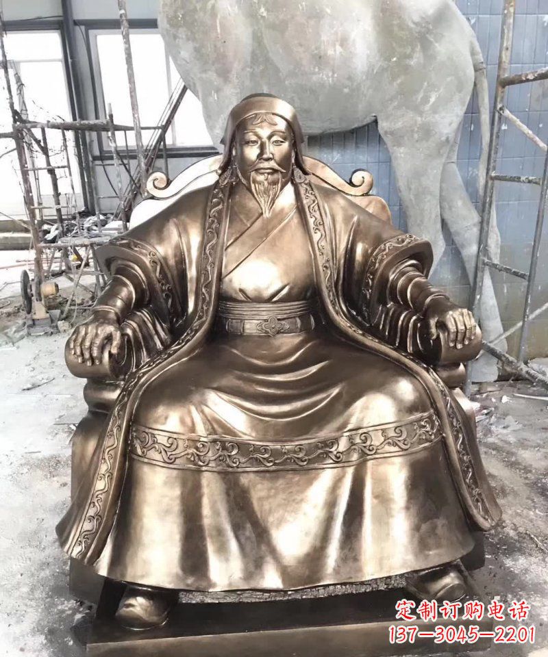 大连成吉思汗铜雕——象征着蒙古强大力量