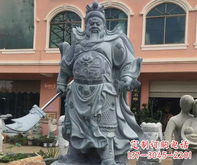 大连神秘的关公石雕