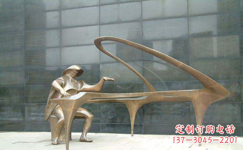 大连抽象钢琴雕塑街边景观的精美绝伦