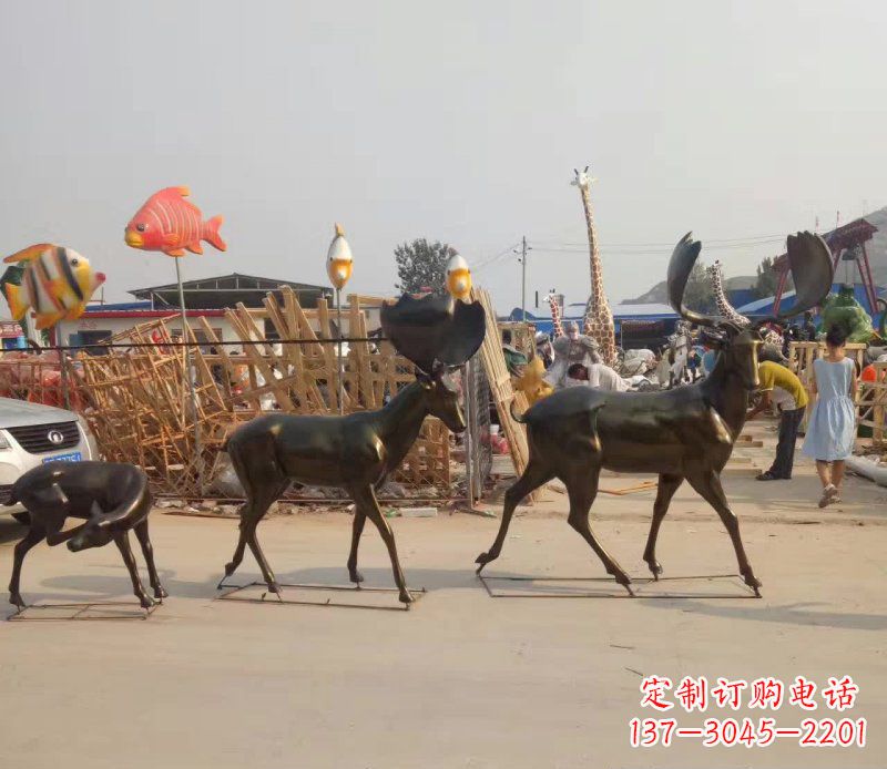 大连大角鹿群的铜雕美丽的艺术精品
