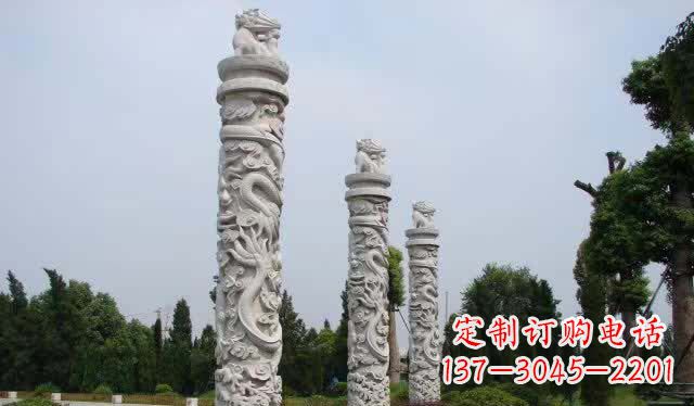 大连精美大理石龙柱雕塑
