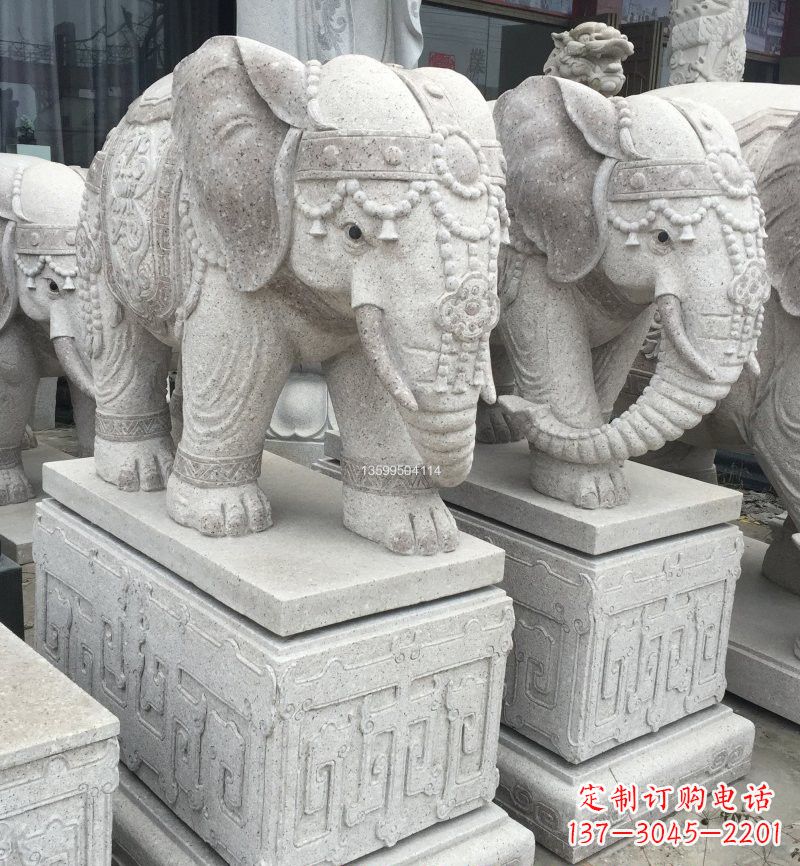 大连精美绝伦的大理石门口大象雕塑