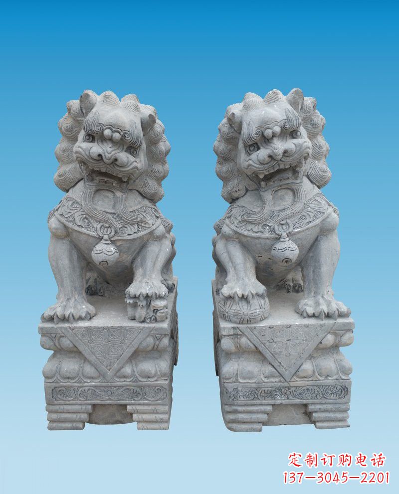 大连精致雕刻的大理石狮子雕塑