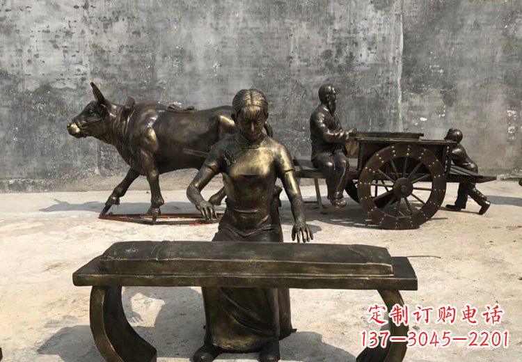 大连精美绝伦的古筝铜雕