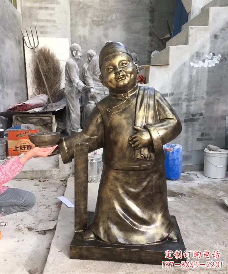 大连店小二铜雕——精美精致的人物雕塑
