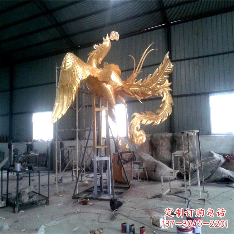 大连锻铜精美凤凰雕塑