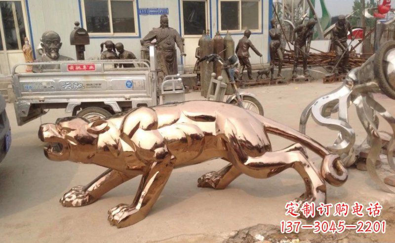 大连精美不锈钢豹子雕塑