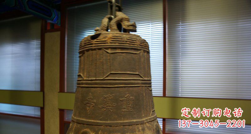 大连仿古铜钟雕塑定制