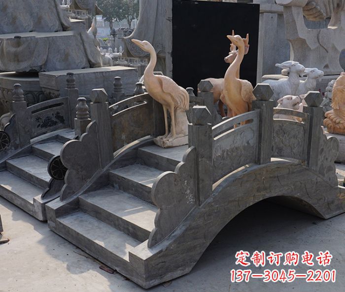 大连精致石制仿古拱桥雕塑