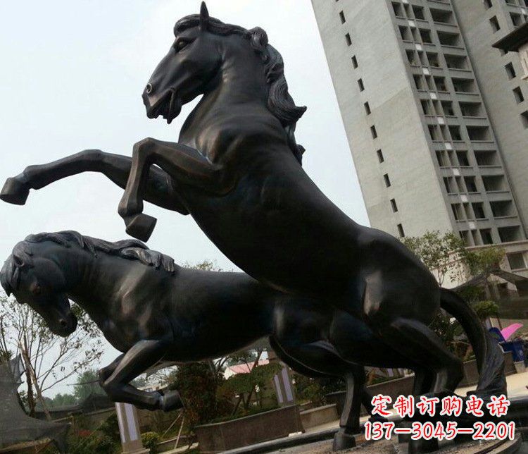 大连高雅实木动物雕塑