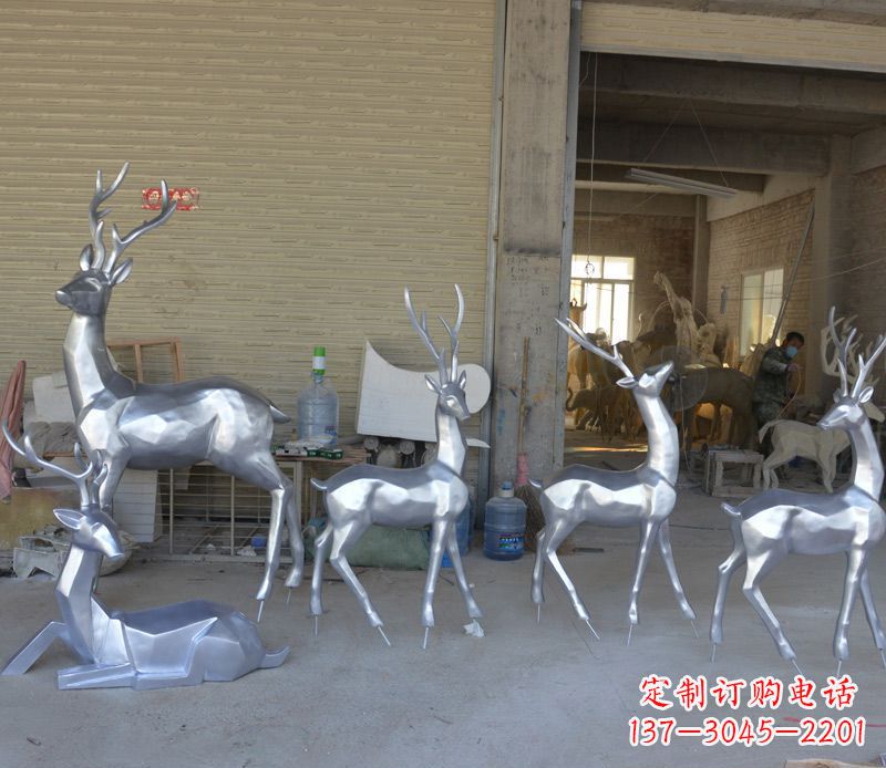 大连不锈钢动物雕塑——鹿