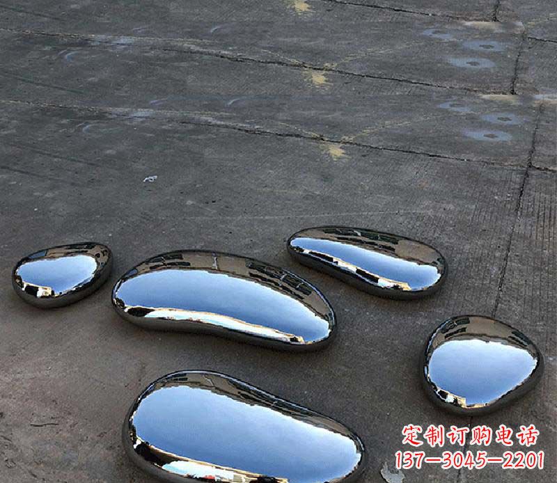 大连不锈钢水滴景观雕塑美轮美奂，营造自然灵动