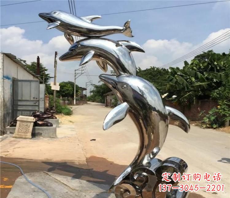 大连冲浪海豚不锈钢雕塑