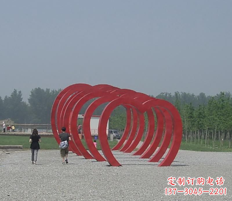 大连不锈钢心形拱门雕塑