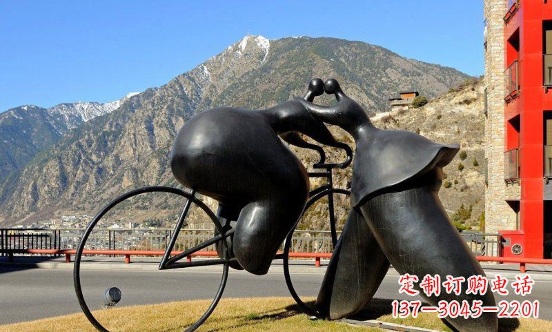 大连铸铁自行车雕塑
