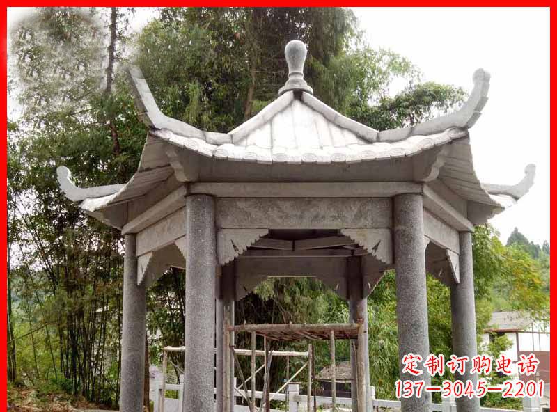 大连复古公园石凉亭雕塑
