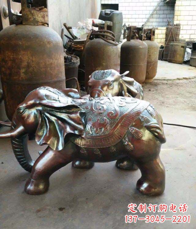 大连 精美的铜质大象招财雕塑