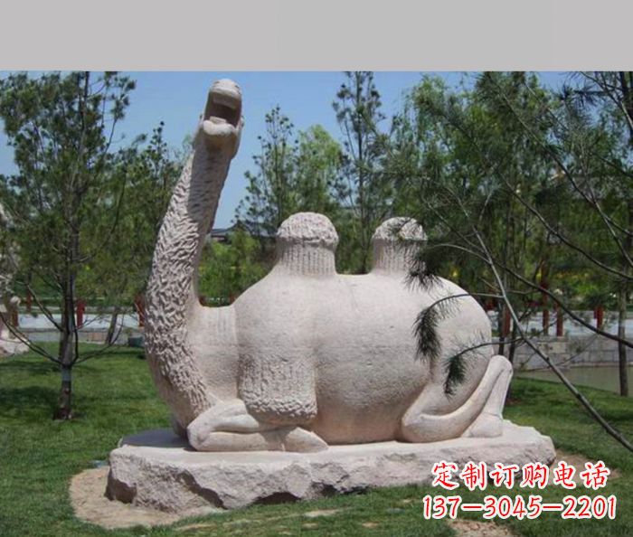 大连优雅骆驼石雕