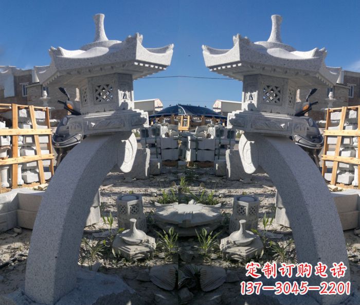 大连精美大理石镂空石灯雕塑