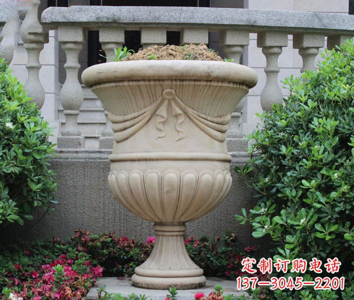 大连欧式风格花盆雕塑