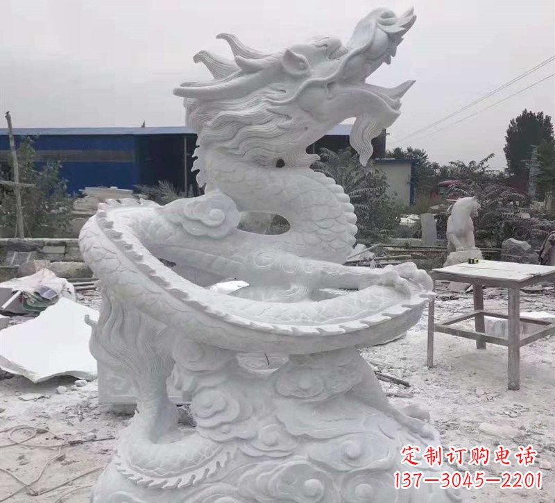 大连精美盘龙石雕塑