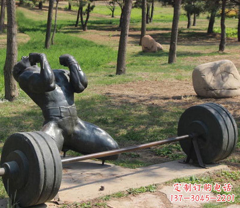 大连公园举重运动员铜雕