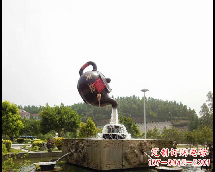 大连传统工艺茶壶铜雕