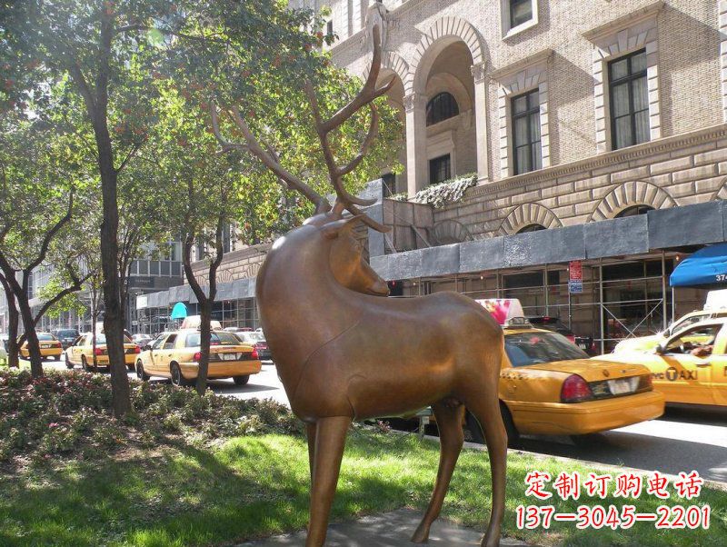 大连公园梅花鹿景观铜雕