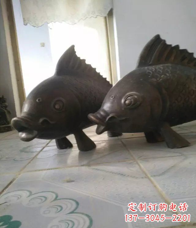 大连公园小鱼景观动物铜雕