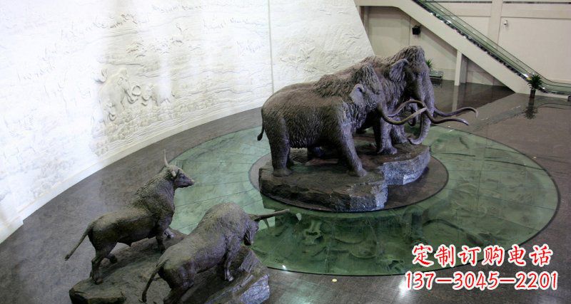 大连领雕塑公园长毛象动物铜雕