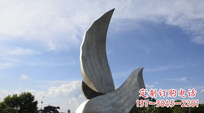 大连领雕塑带来的和平鸽雕塑