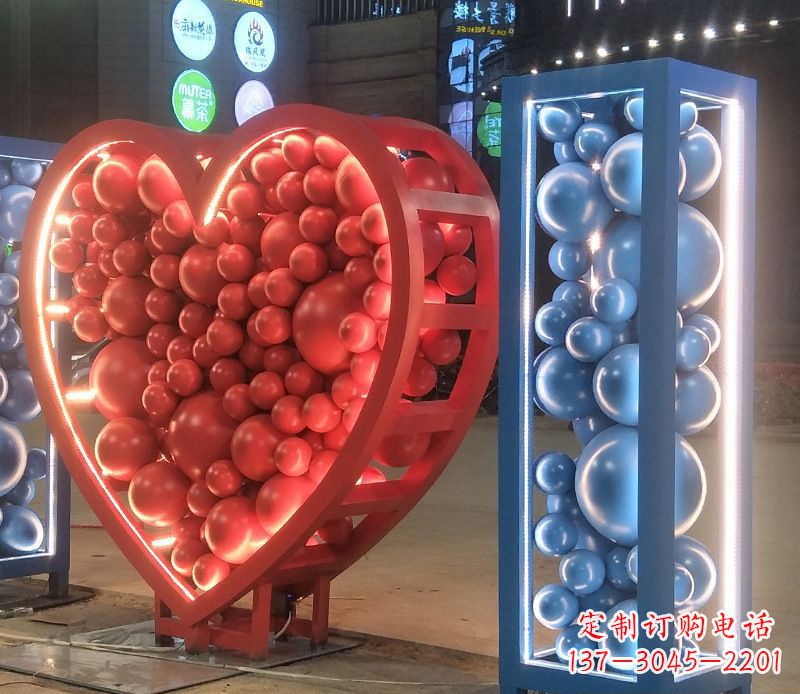 大连艺术级不锈钢字母雕塑