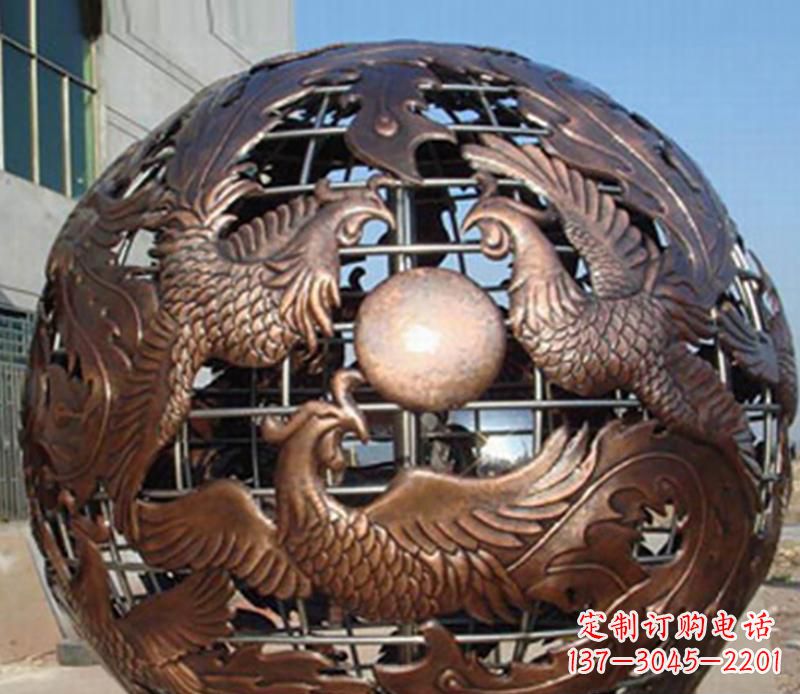 大连中领雕塑定制经典龙凤雕塑；