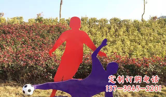 大连广场不锈钢踢足球运动雕塑 (2)