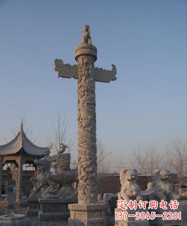 大连动感华表雕塑,为广场增添艺术魅力