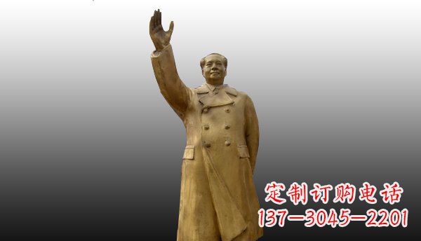 大连伟大领袖挥手铜像是由中领雕塑设计制作的一…