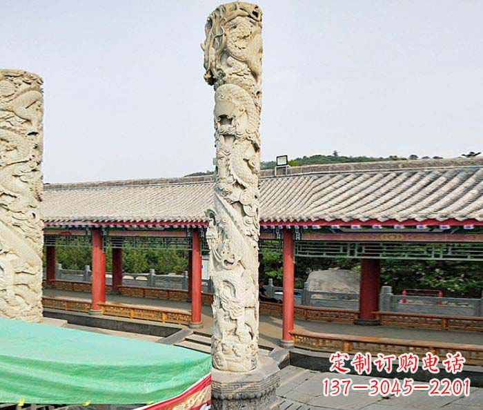大连雕刻精致的大理石龙柱石雕