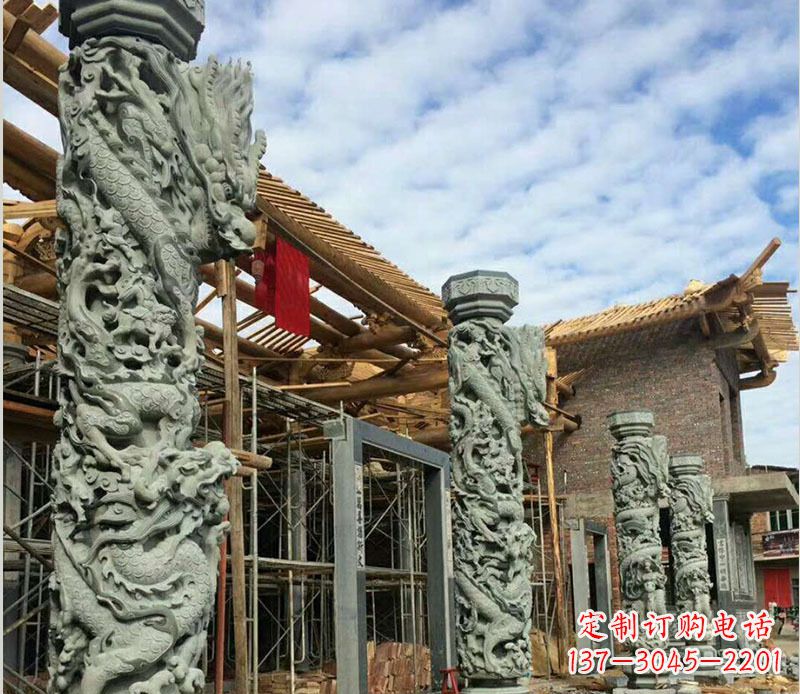 大连高雅大气的龙柱石雕