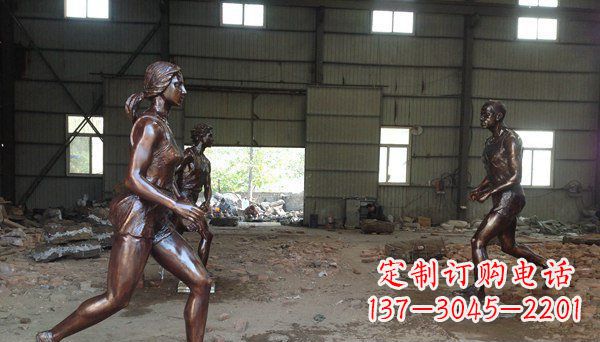 大连广场跑步女生人物铜雕